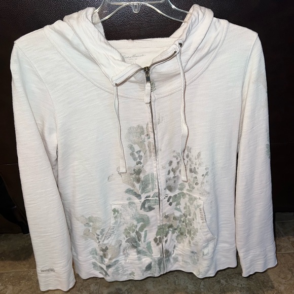 Eddie Bauer Tops - Eddie Bauer long sleeved light weight hoodie jacket